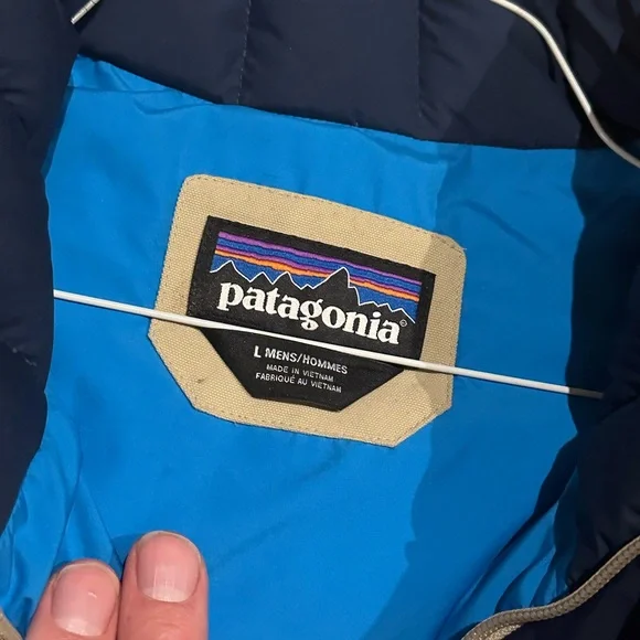 Patagonia Blue and Beige vest - Picture 3 of 5